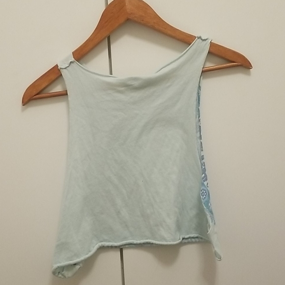 Top - Picture 2 of 3